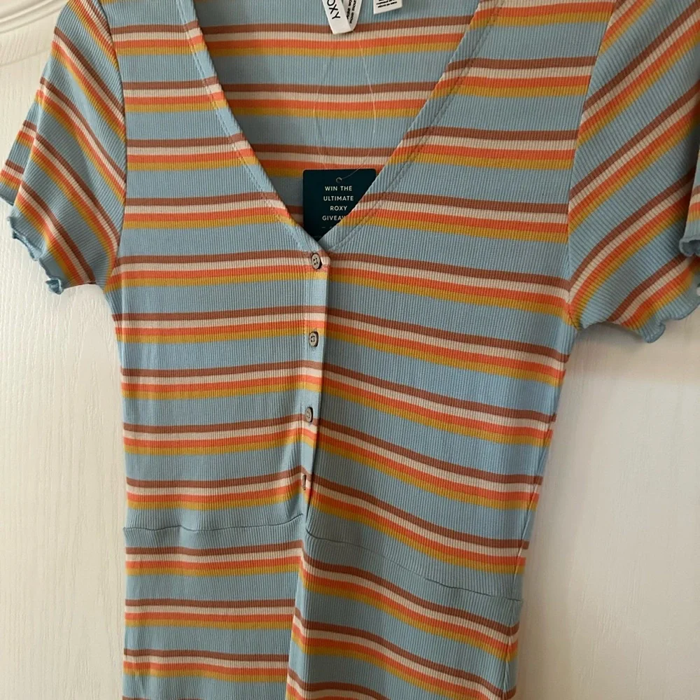 Roxy Size Small NWT - Picture 2 of 3